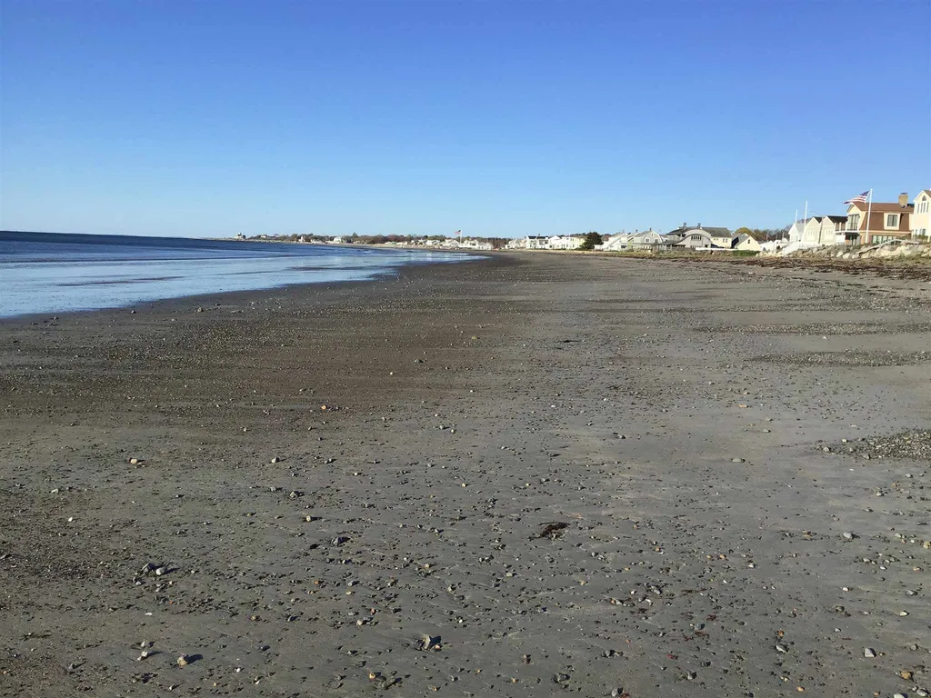 10 Jenness Avenue Rye NH 03870