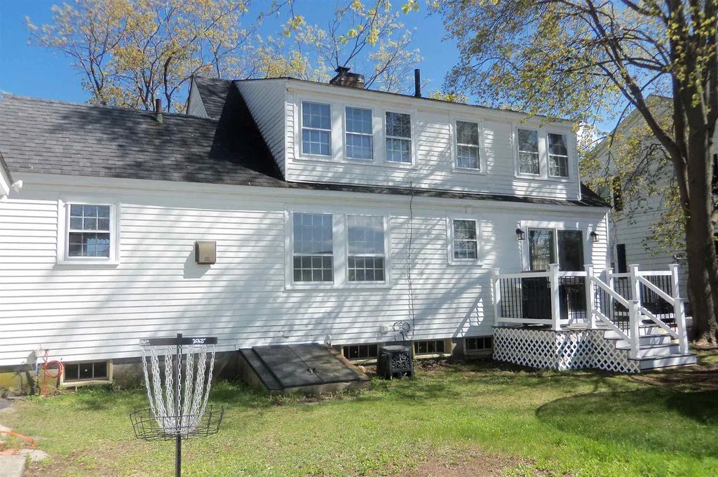 12 Linden Street Rochester NH 03867