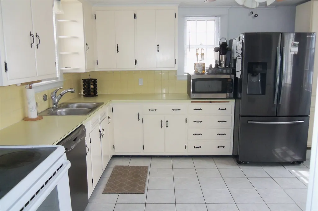 12 Linden Street Rochester NH 03867