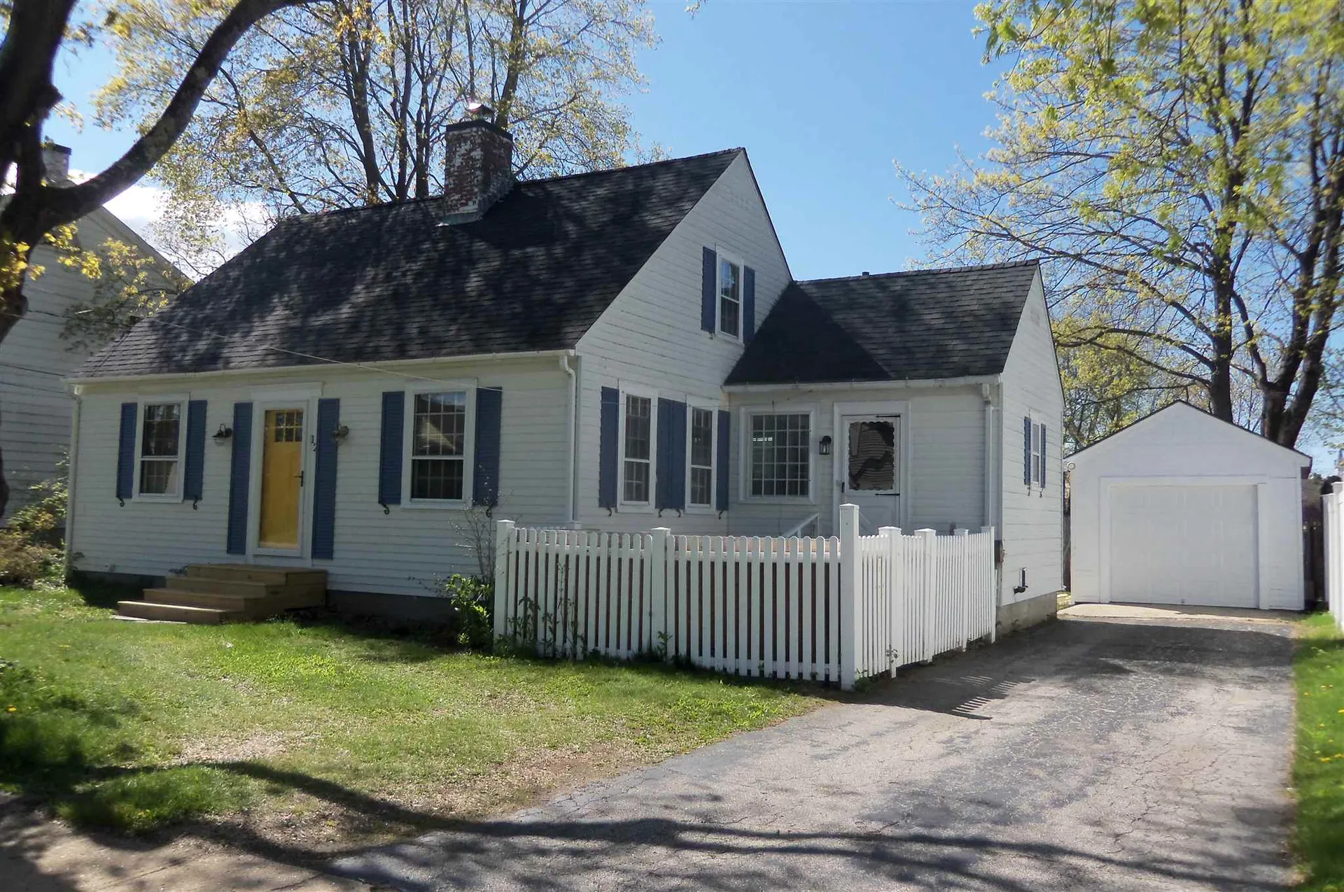 12 Linden Street Rochester NH 03867