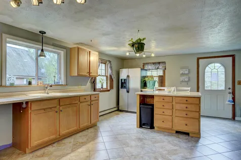 35 Melody Lane Hillsborough NH 03244