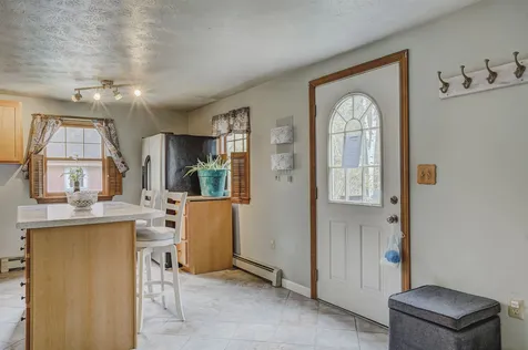 35 Melody Lane Hillsborough NH 03244