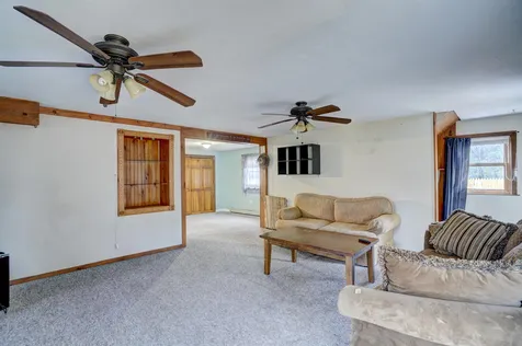 35 Melody Lane Hillsborough NH 03244