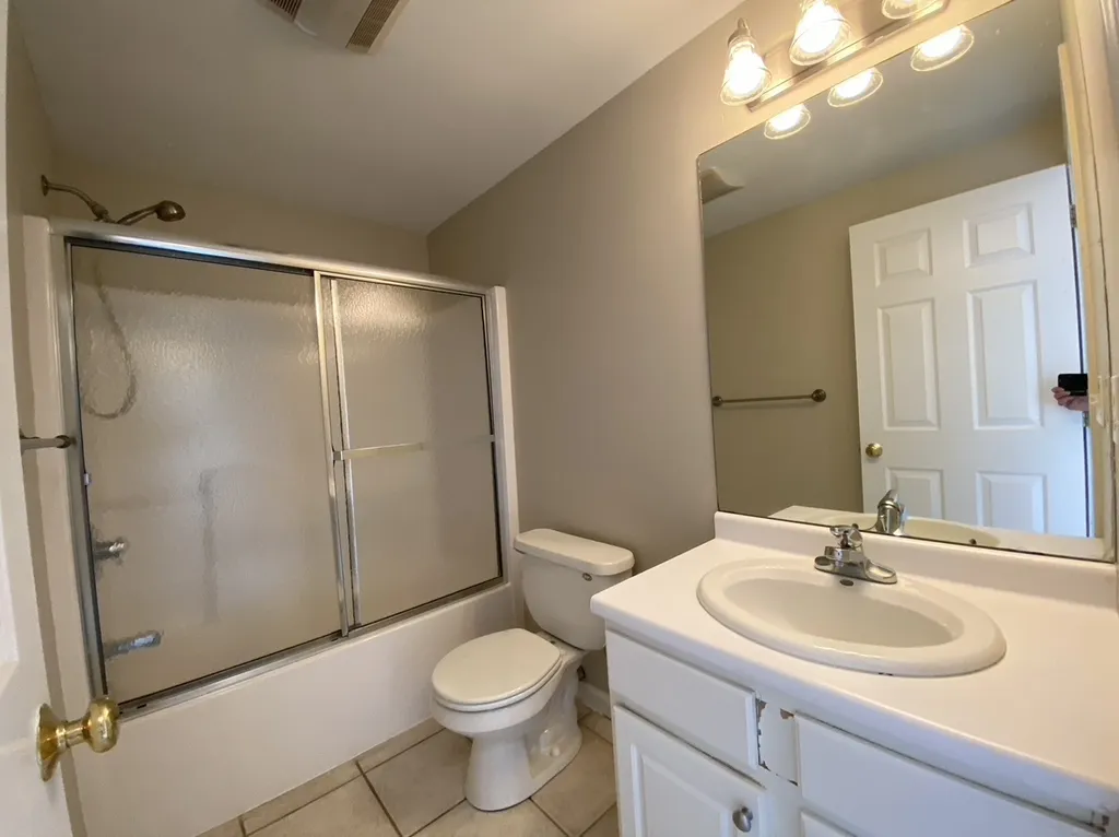 28 Ezras Way Dover NH 03820