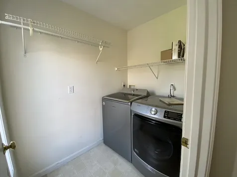 28 Ezras Way Dover NH 03820
