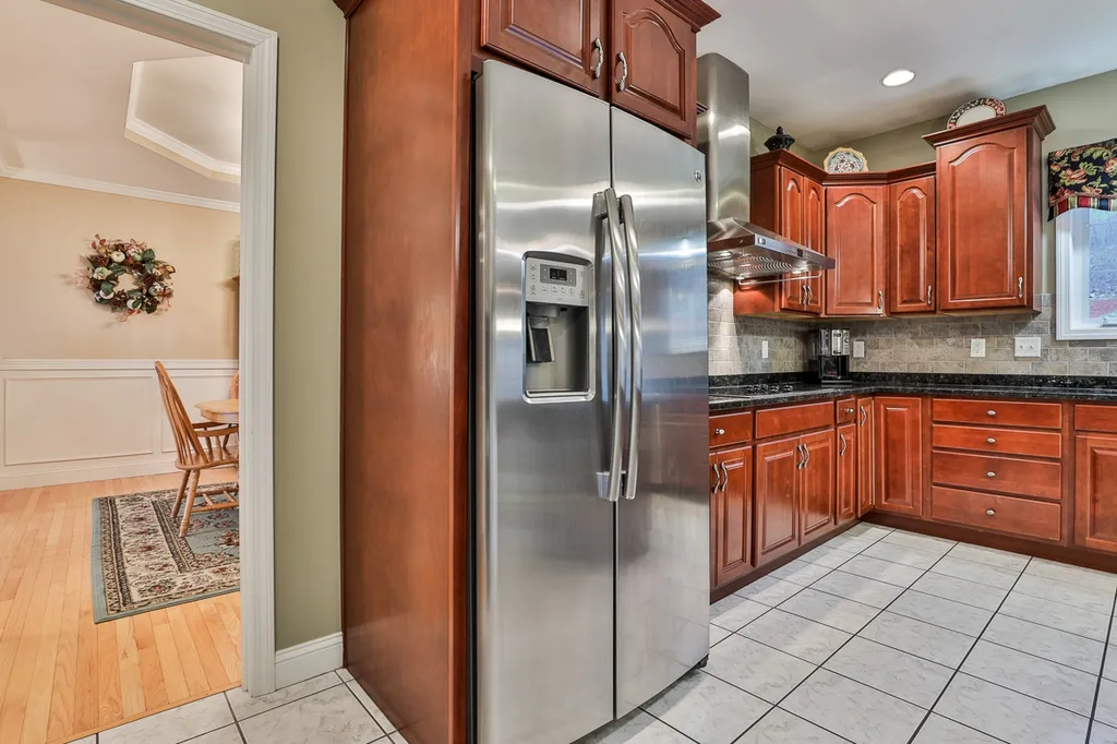 34 Cedar Crest Lane Auburn NH 03032