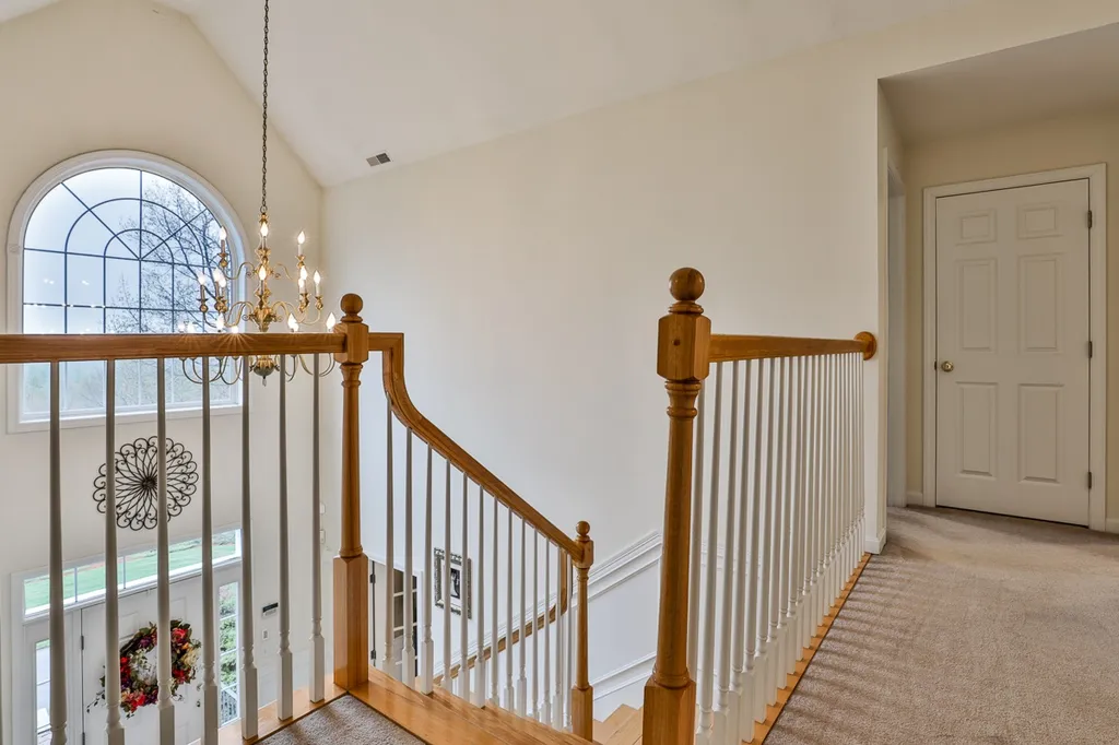 34 Cedar Crest Lane Auburn NH 03032