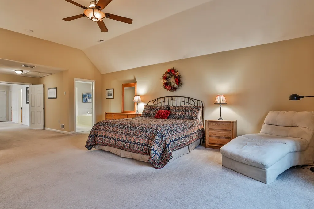 34 Cedar Crest Lane Auburn NH 03032