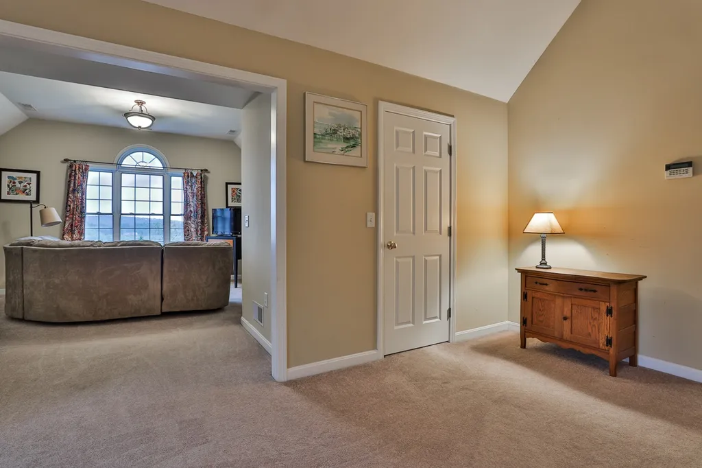 34 Cedar Crest Lane Auburn NH 03032