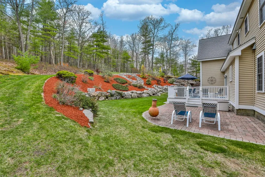 34 Cedar Crest Lane Auburn NH 03032
