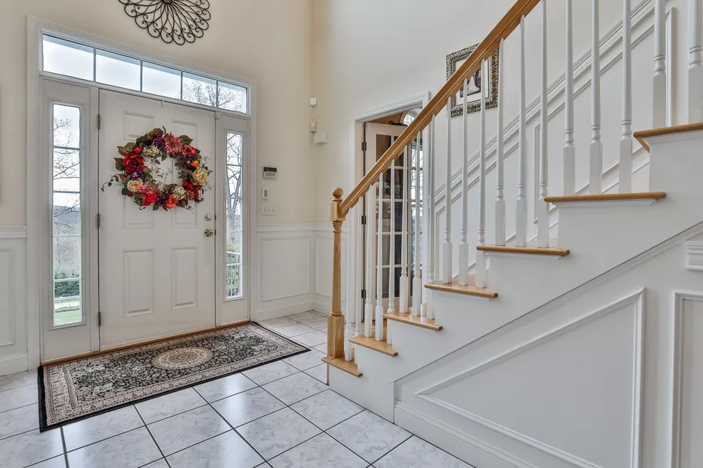 34 Cedar Crest Lane Auburn NH 03032