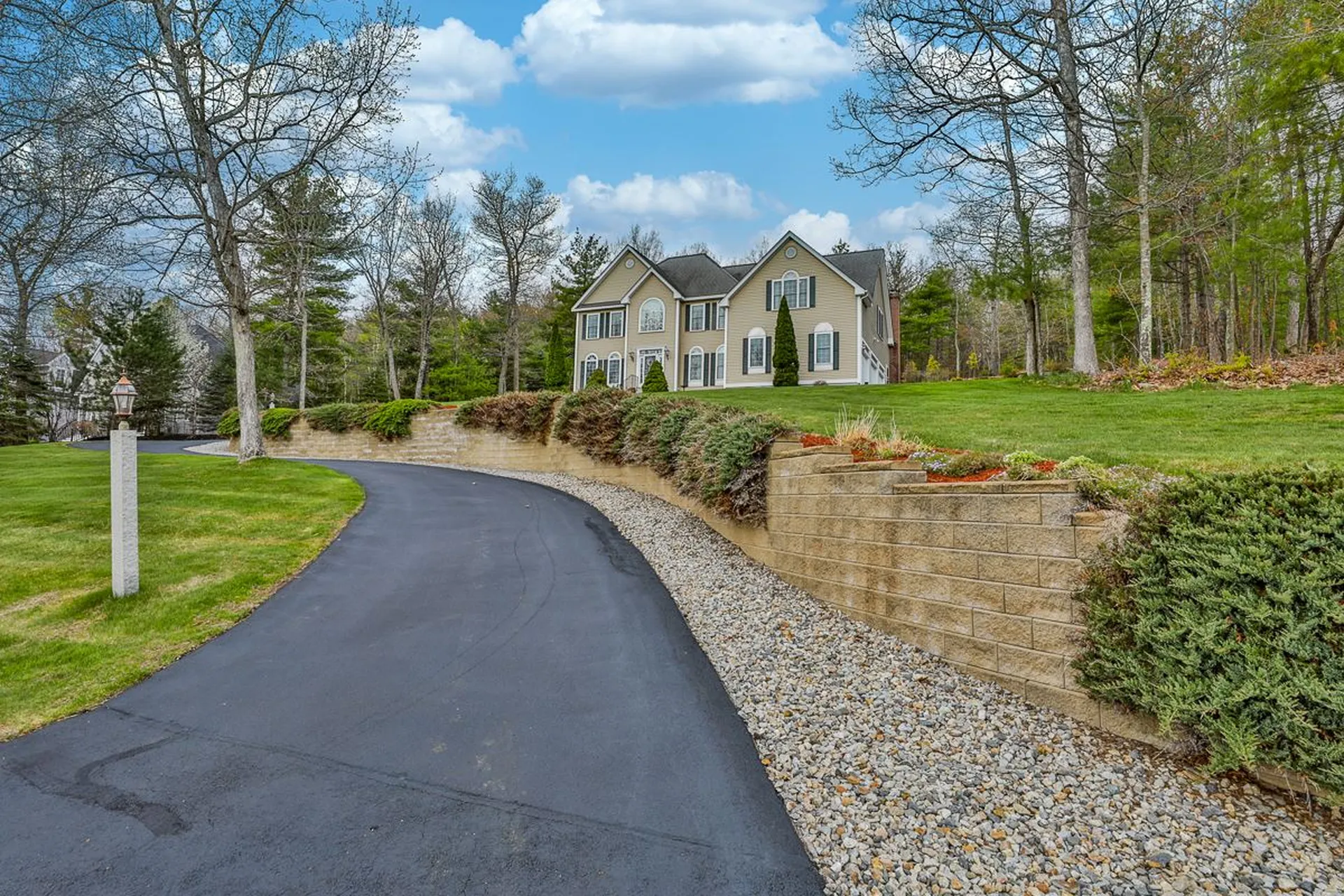 34 Cedar Crest Lane Auburn NH 03032