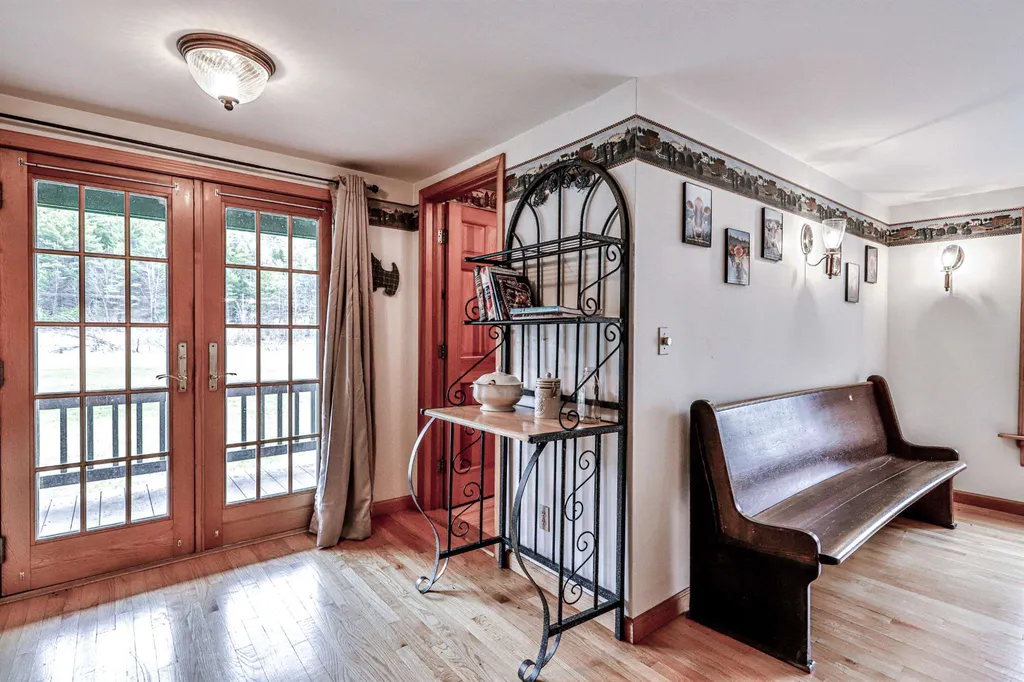 31 Palmer Road Chester VT 05143