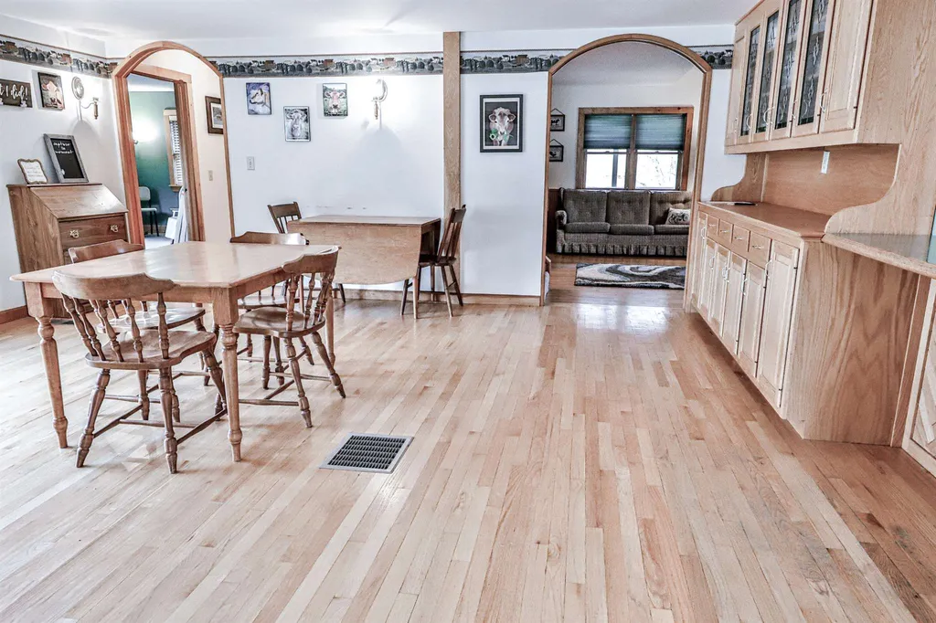 31 Palmer Road Chester VT 05143