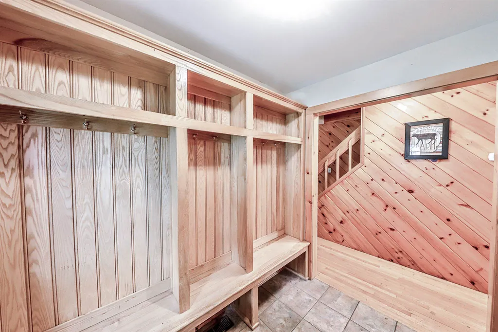 31 Palmer Road Chester VT 05143