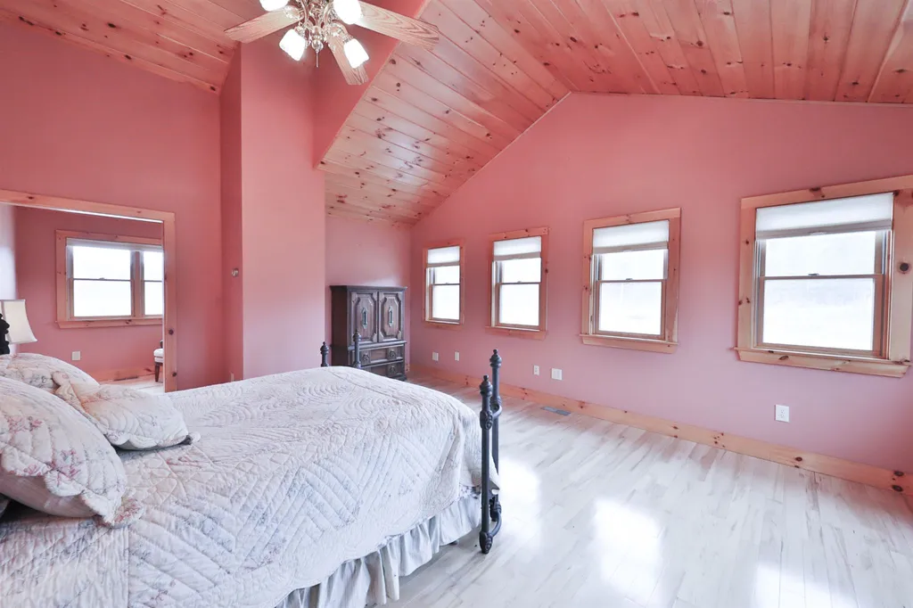 31 Palmer Road Chester VT 05143