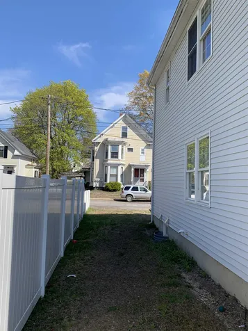 9 Pleasant Street Rochester NH 03867