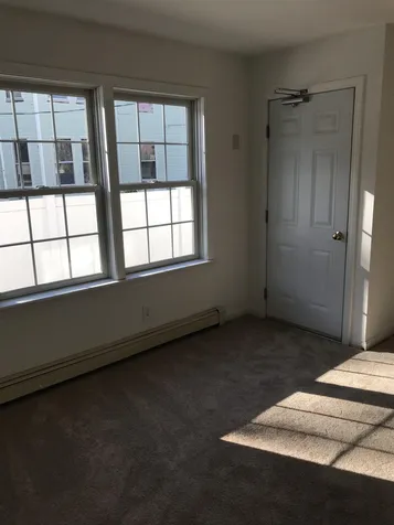 9 Pleasant Street Rochester NH 03867