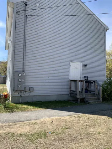 9 Pleasant Street Rochester NH 03867