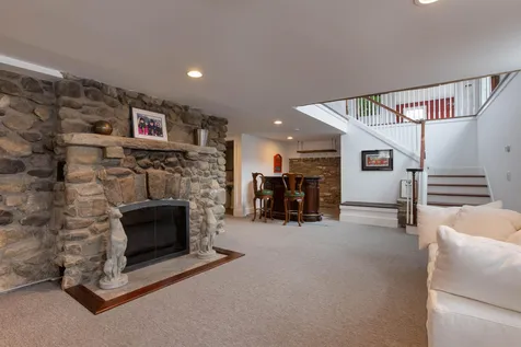 1162 Galaxy Hill Road Pomfret VT 05053