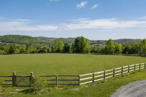 1162 Galaxy Hill Road Pomfret VT 05053