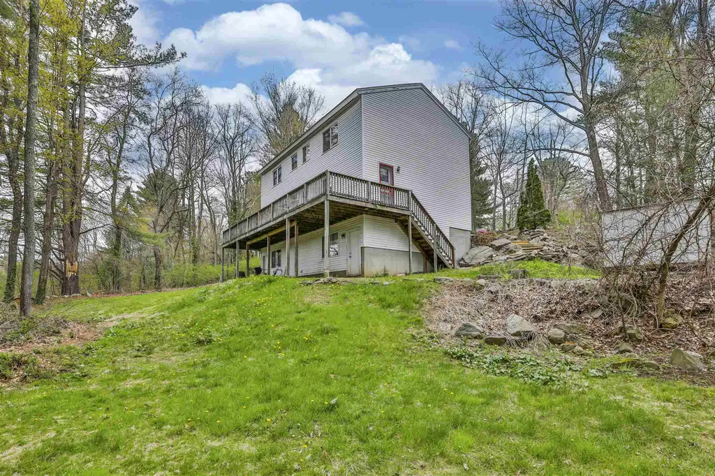 89 English Range Road Derry NH 03038
