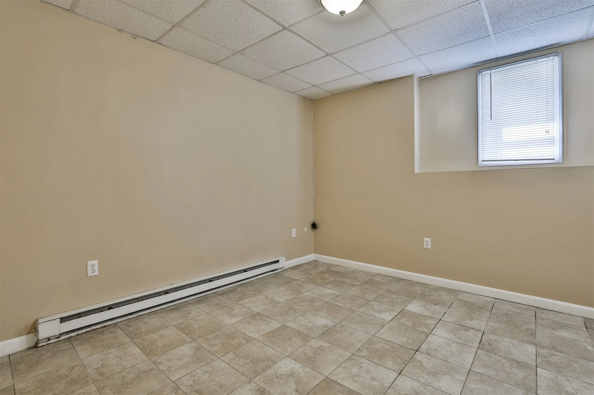 89 English Range Road Derry NH 03038