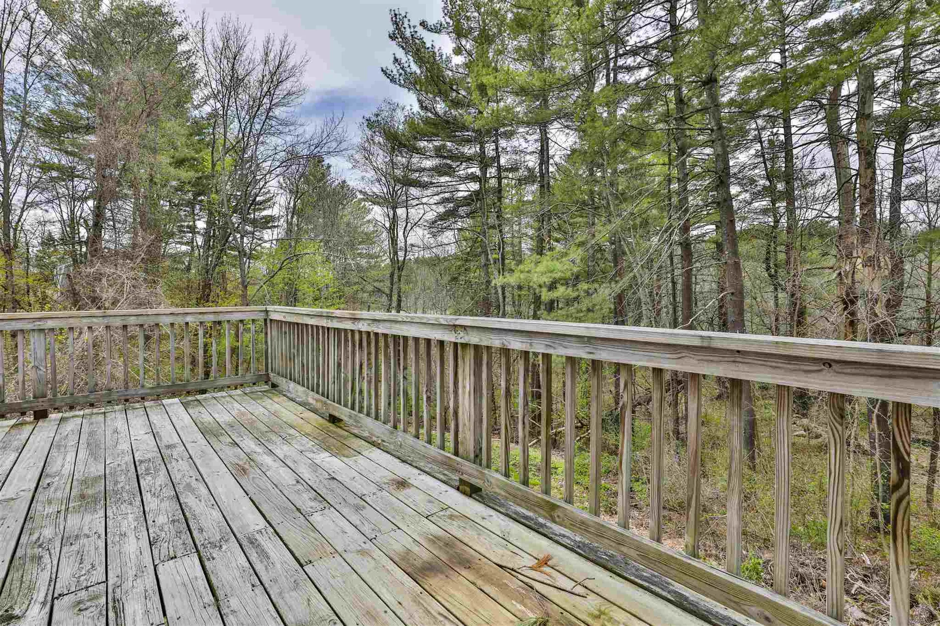 89 English Range Road Derry NH 03038