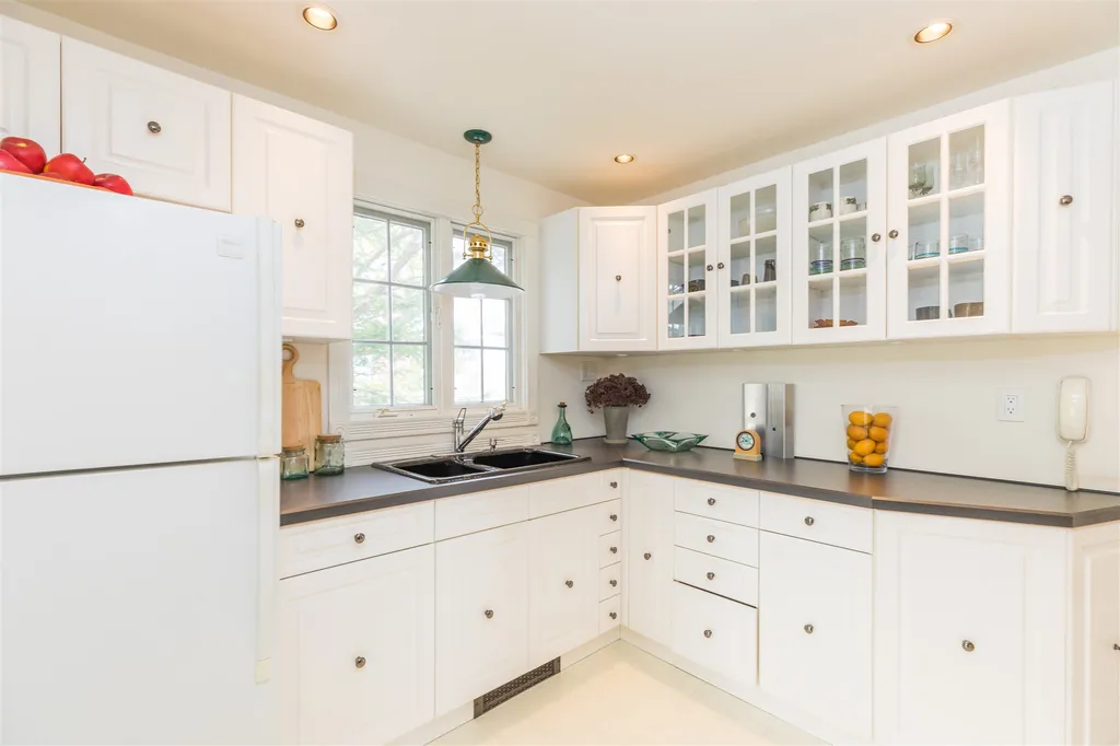 205 Sagamore Avenue Portsmouth NH 03801
