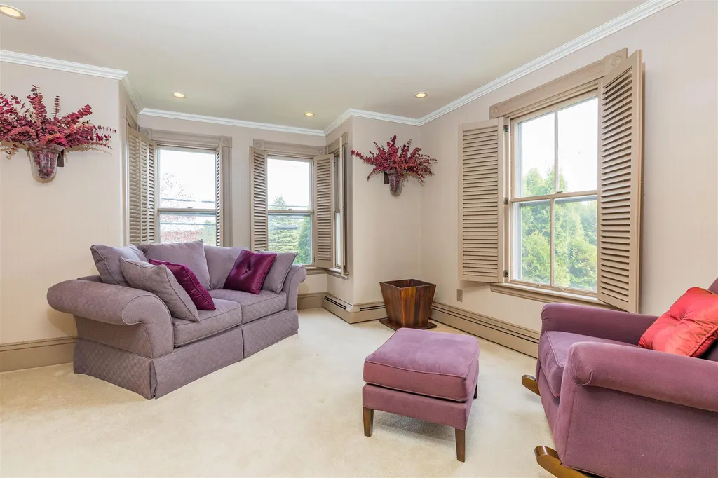 205 Sagamore Avenue Portsmouth NH 03801