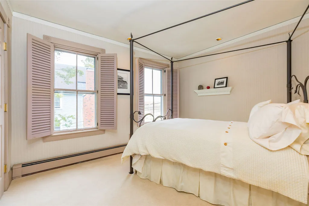 205 Sagamore Avenue Portsmouth NH 03801