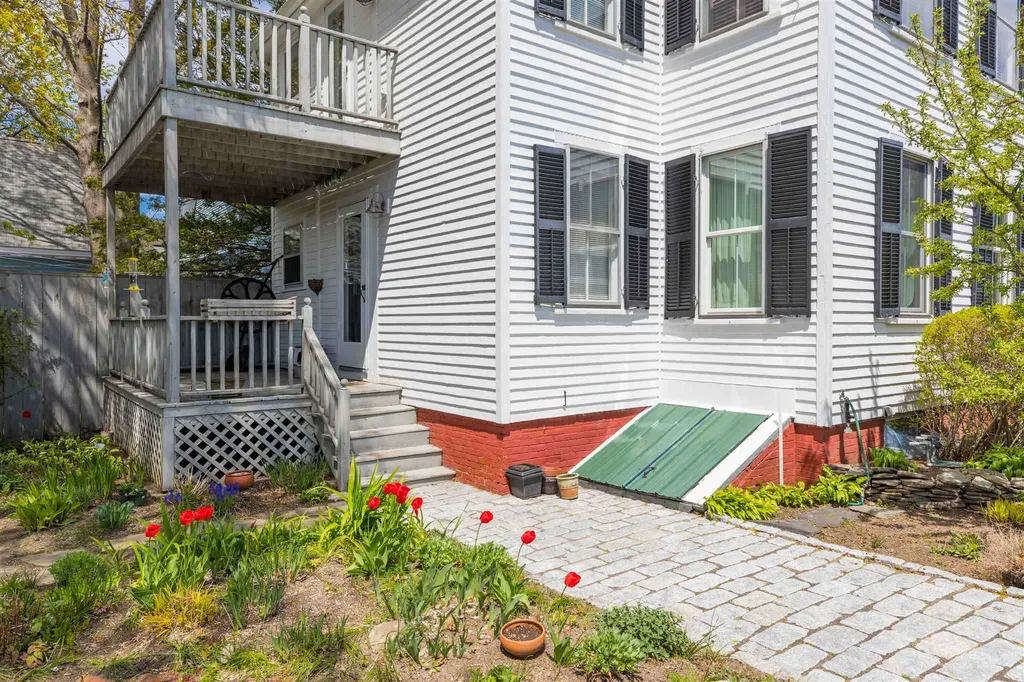 205 Sagamore Avenue Portsmouth NH 03801