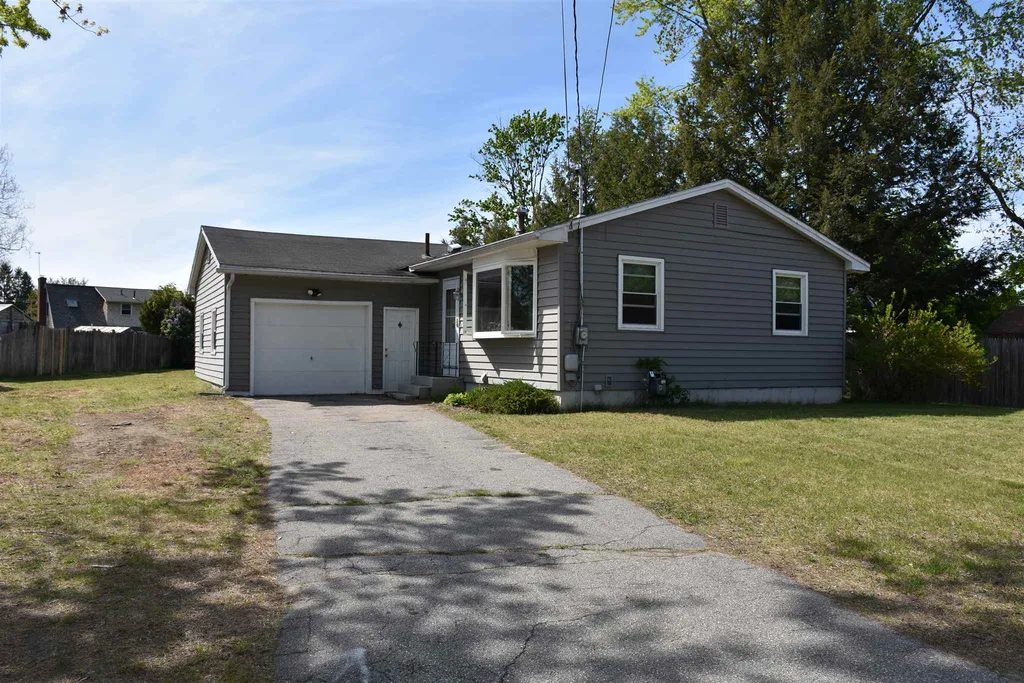 21 Cheyenne Drive Nashua NH 03063