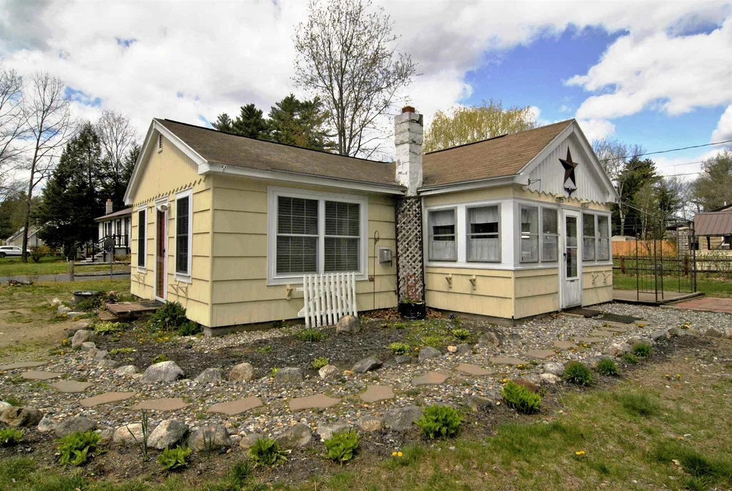 2 Kadra Street Brentwood NH 03833