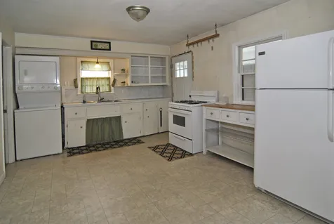 2 Kadra Street Brentwood NH 03833