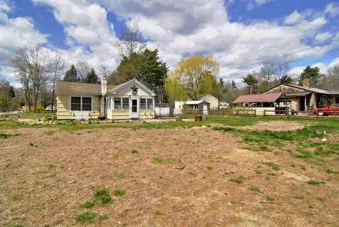2 Kadra Street Brentwood NH 03833
