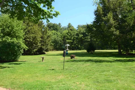 3 Scotland Road Kingston NH 03848
