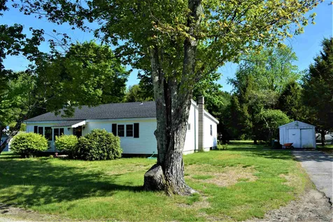 3 Scotland Road Kingston NH 03848