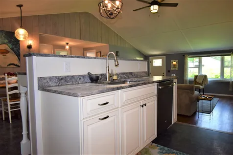 3 Scotland Road Kingston NH 03848