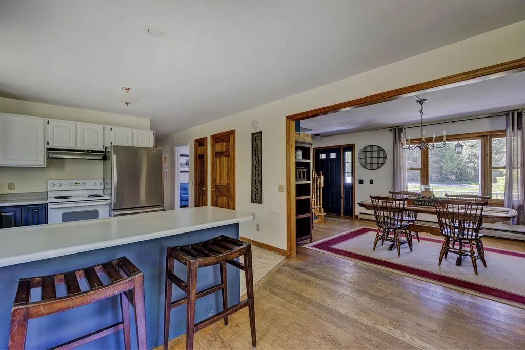 17 Mountain View Drive Canaan NH 03741