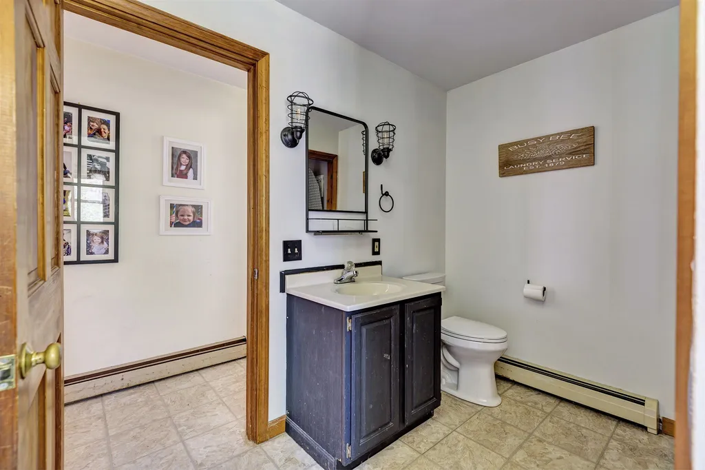 17 Mountain View Drive Canaan NH 03741