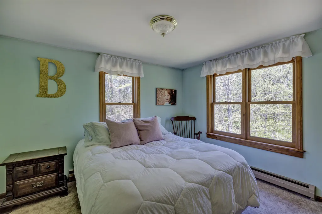 17 Mountain View Drive Canaan NH 03741