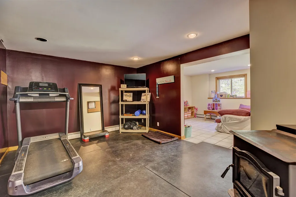 17 Mountain View Drive Canaan NH 03741