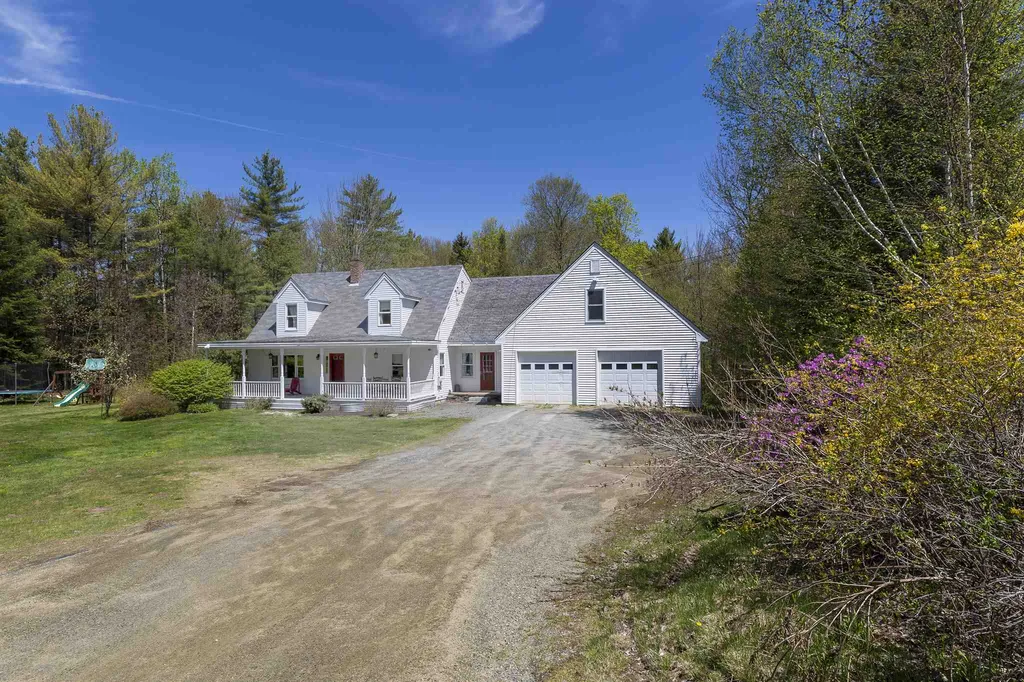 17 Mountain View Drive Canaan NH 03741