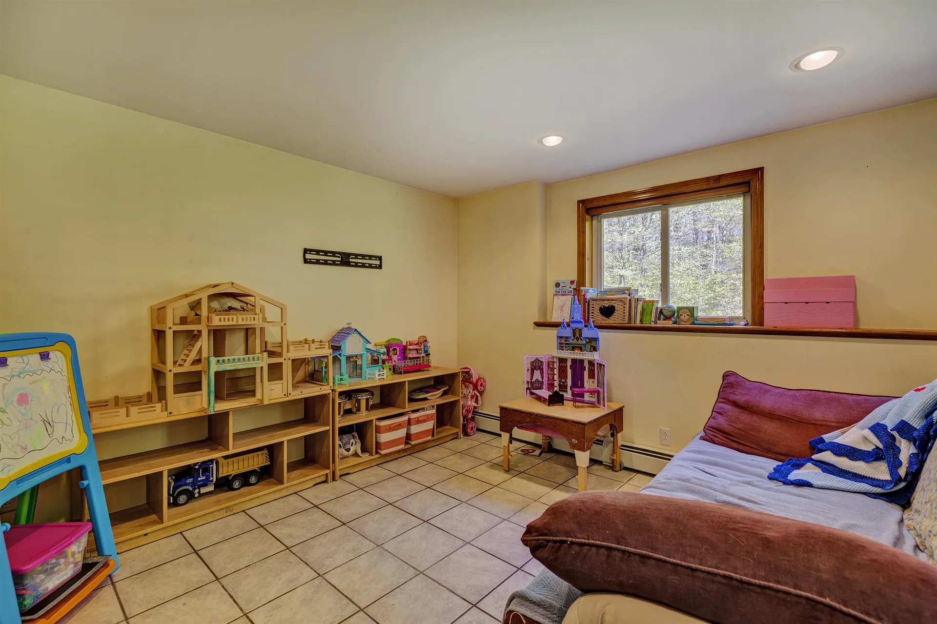 17 Mountain View Drive Canaan NH 03741