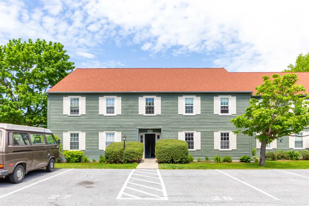 27 Twin Oaks Terrace South Burlington VT 05403