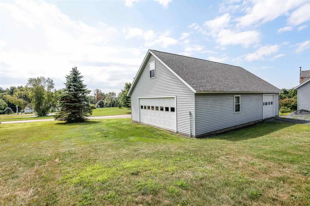 2 Casey Way Meredith NH 03253