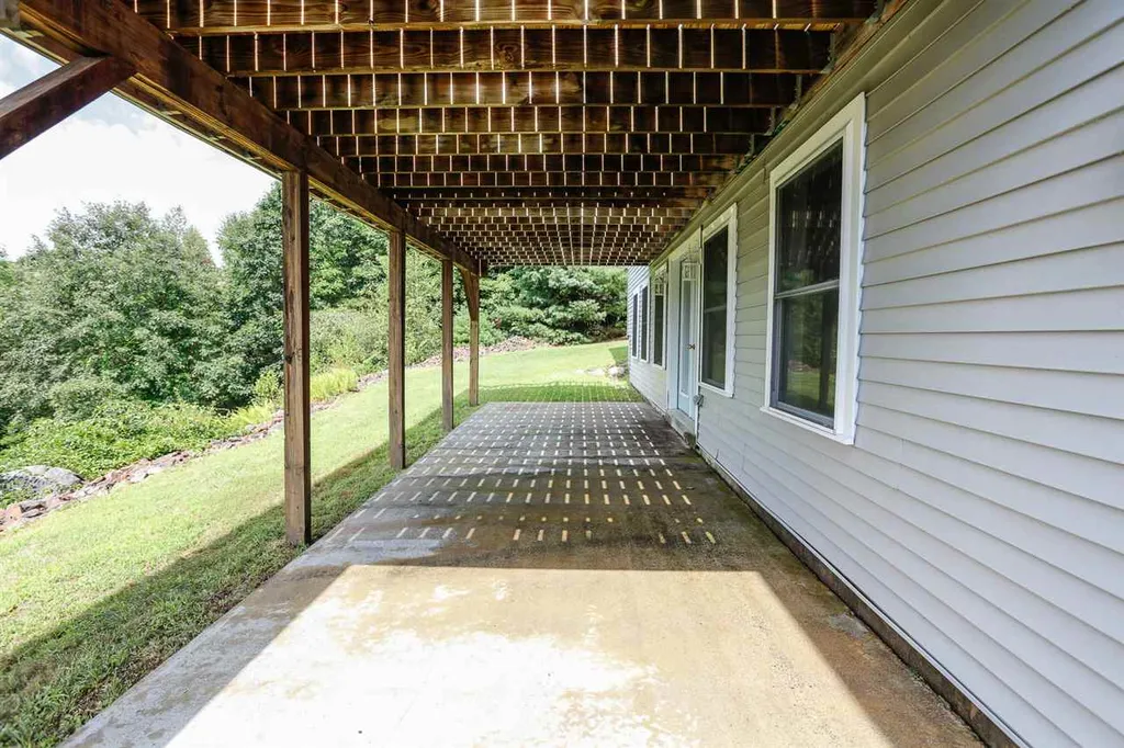 2 Casey Way Meredith NH 03253