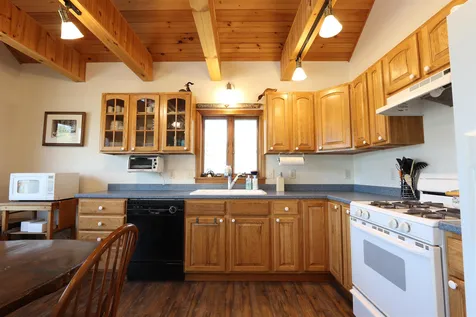 25 Leland Lane Glover VT 05839