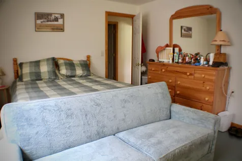 25 Leland Lane Glover VT 05839